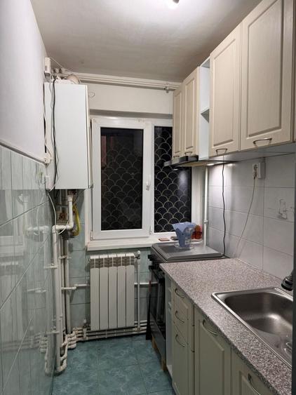 Apartament cu 2 camere semidecomandat, mobilat în Tomis Nord