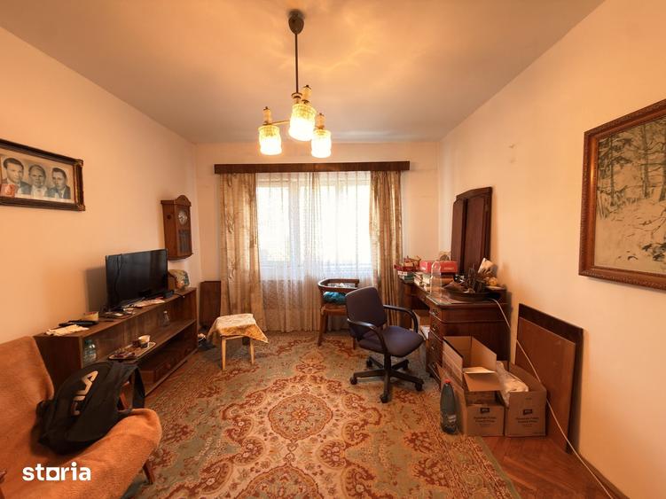 Apartament cu 3 camere în Circumvalațiunii
