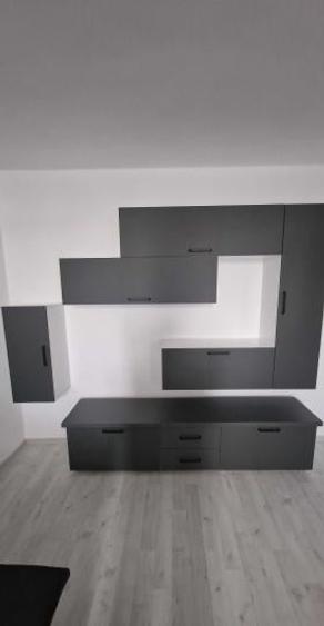 Apartament cu 3 camere decomandat, mobilat în Unirii