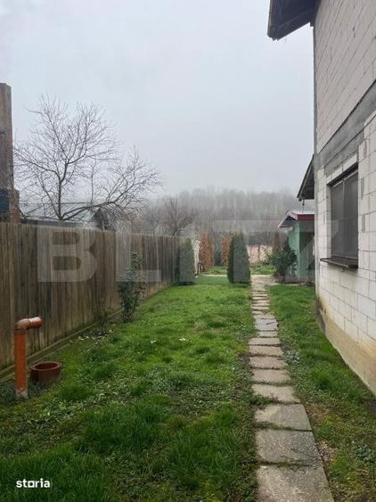 Casă cu 4 camere în Leamna de Sus