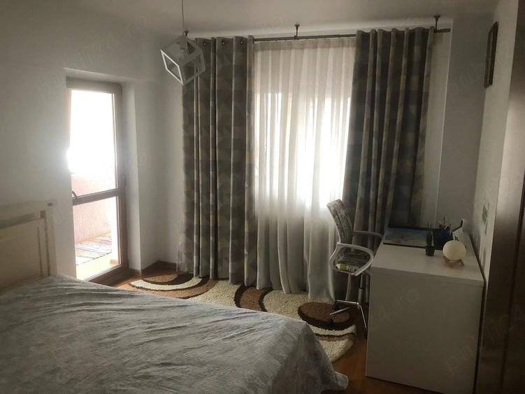 Apartament cu 3 camere decomandat în Păcurari
