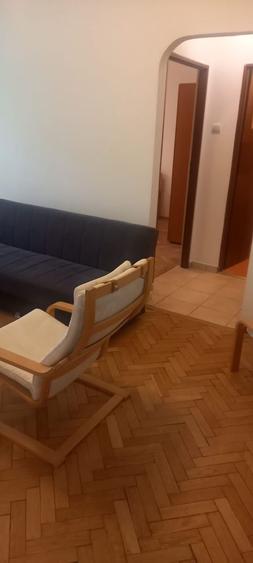 Apartament cu 2 camere semidecomandat în Calea București