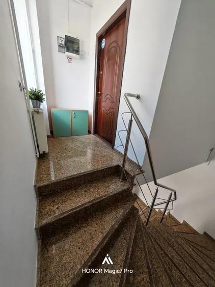 Casă cu 5 camere în Vitan