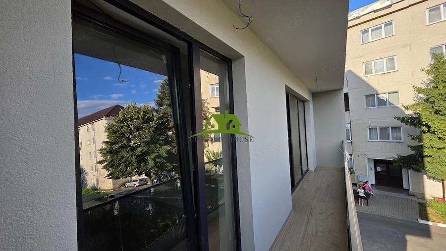 Ap.3 Camere la Etaj 1,Bloc 2026, cartier Traian-Cecilia Storck , Rm.VL - 6