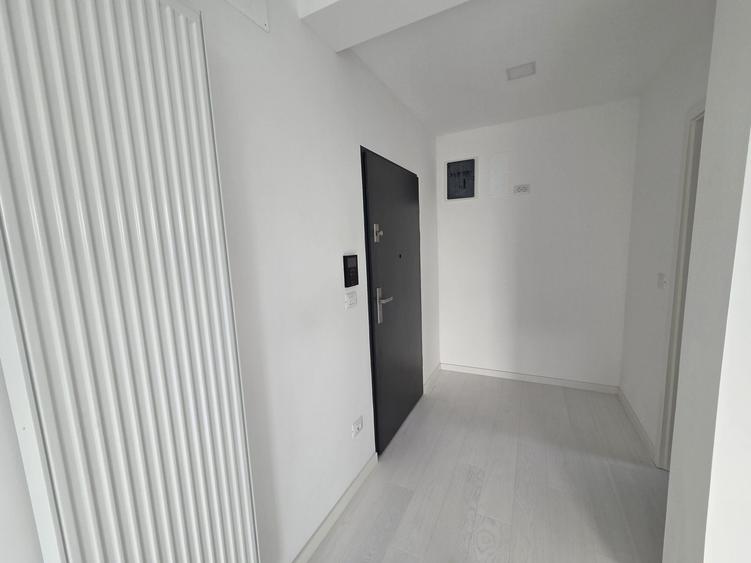 Apartament cu 2 camere semidecomandat în Dumbrăvița