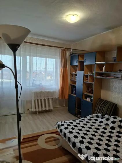 Garsonieră semidecomandată în Central