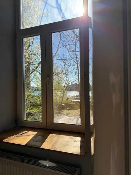Apartament cu 5 camere decomandat în Peninsula