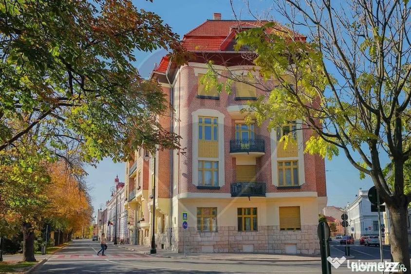 Apartament cu 5 camere decomandat în Ultracentral
