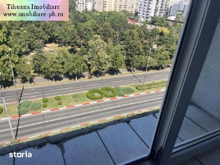 Apartament cu 3 camere decomandat în Republicii