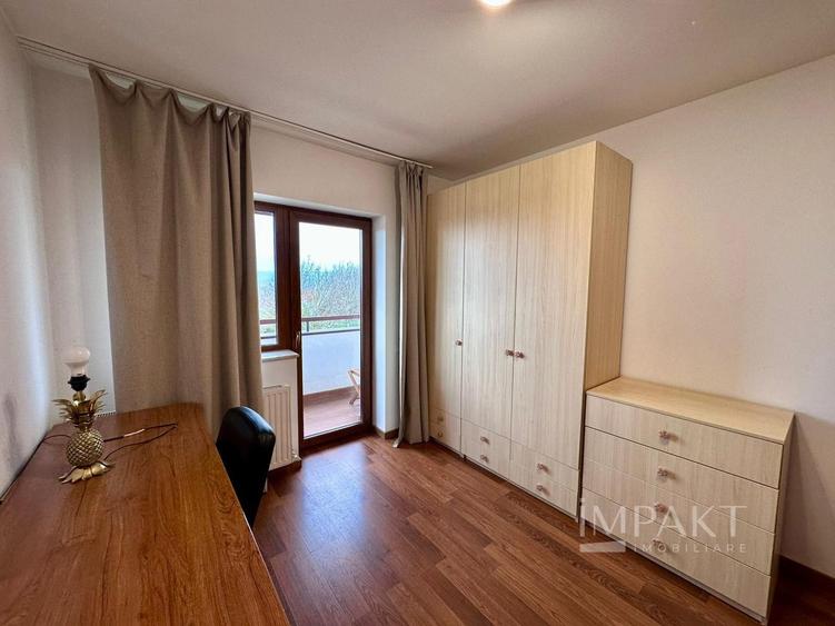 Casă individuală cu 4 camere cu Canalizare în Iris