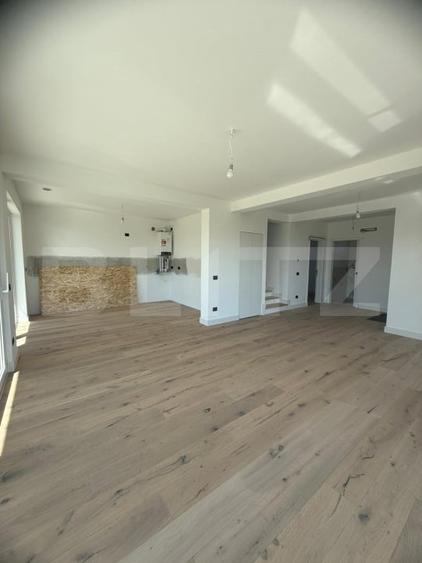 Casa superba, 5 camere, 126 mp, 6 ari teren, zona Patrauti - 3