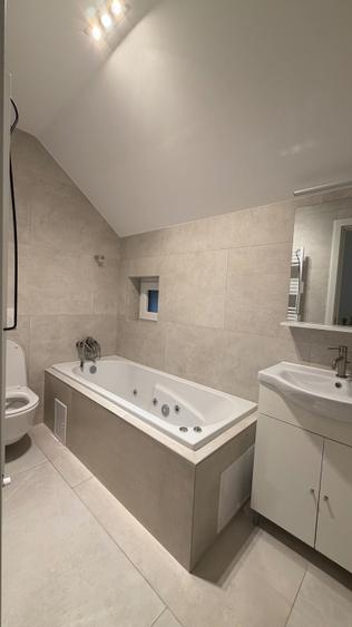 Casă cu 3 camere cu Teren 300 Mp în Central