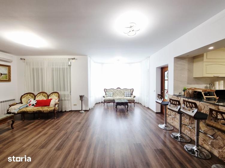 Casă cu 5 camere cu Teren 1380 Mp în Tulucești
