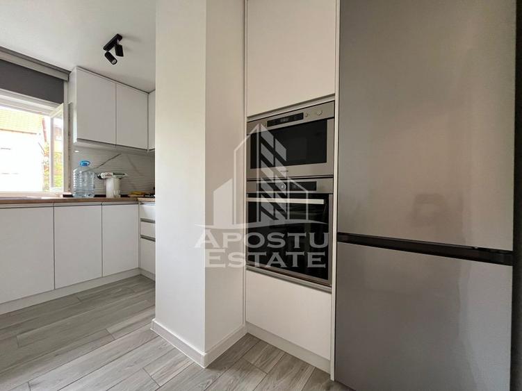 Apartament cu 3 camere decomandat, mobilat în Bucovina