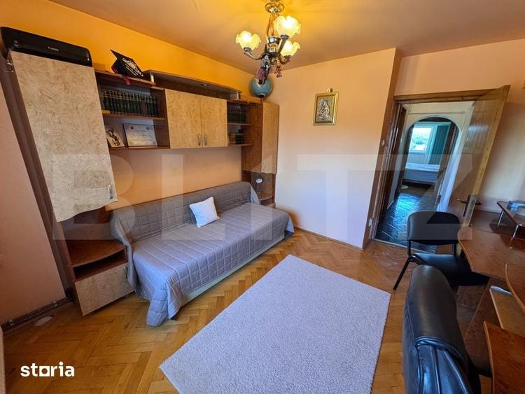Apartament cu 3 camere decomandat în Micro 11