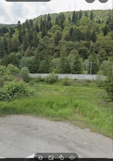 Teren de 890 mp, în Malul Ursului
