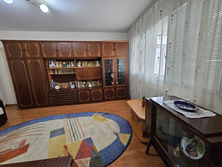 Apartament cu 2 camere circular, mobilat în Craiovei