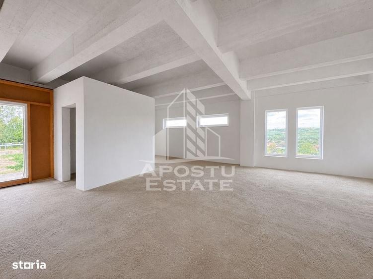 Casă cu 4 camere cu Teren 1080 Mp în Peștișu Mare