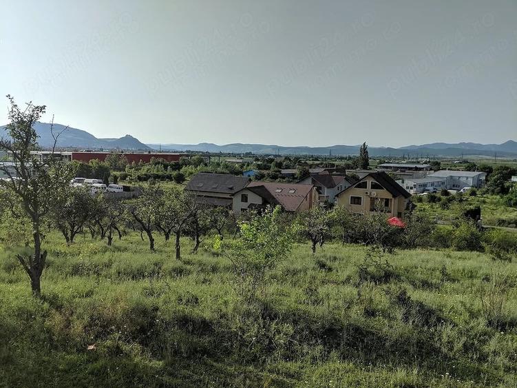 Teren de 10000 mp, în Sântuhalm