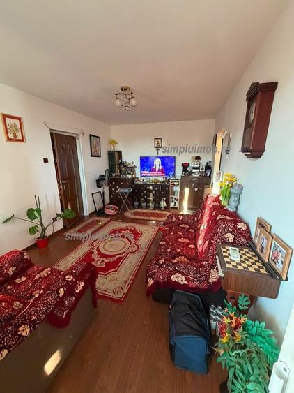 Apartament cu 2 camere semidecomandat, mobilat în Titan