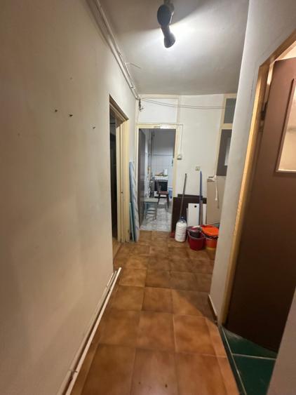 Apartament cu 4 camere decomandat în Dristor