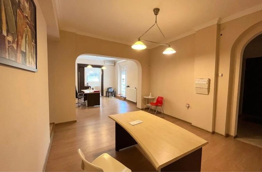Apartament cu 3 camere în Ultracentral