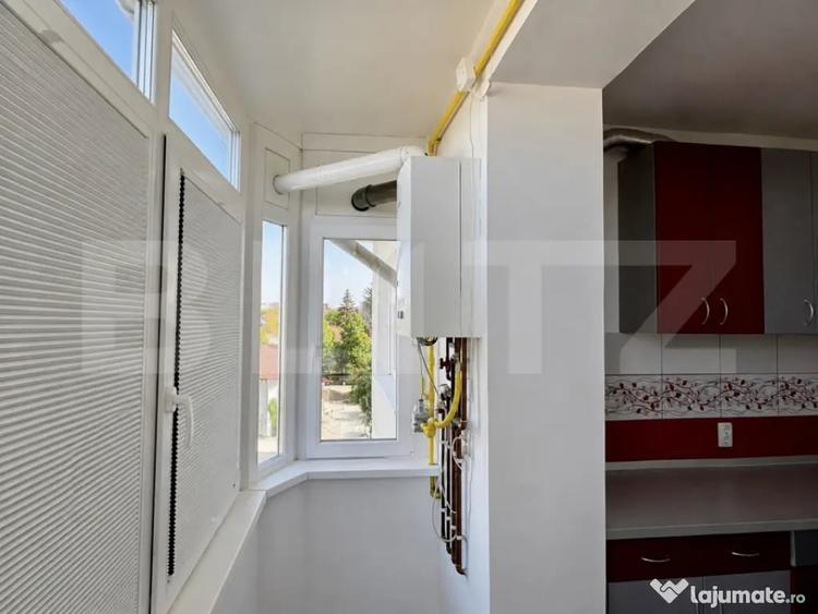 Apartament cu 4 camere decomandat în Central