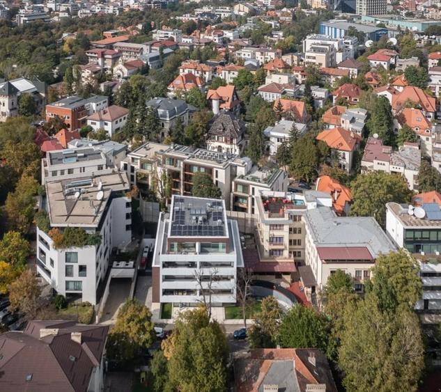 Apartament cu 4 camere în Capitale