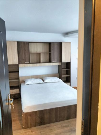 Apartament cu 2 camere decomandat în Precista
