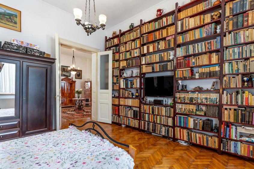 Duplex cu 5 camere cu Canalizare în Andrei Mureșanu