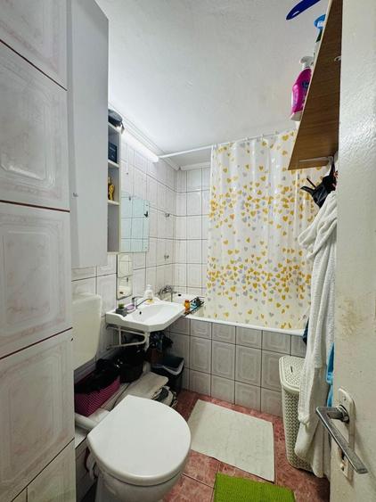 Apartament cu 2 camere semidecomandat în Rogerius