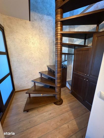 Apartament cu 5 camere în Tomis I