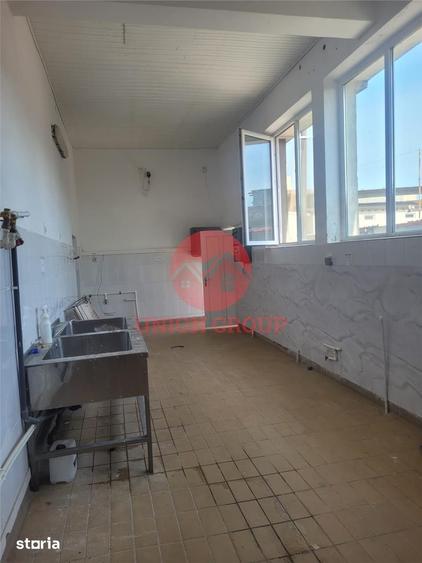 Spațiu comercial, de 750 mp, în Halta Traian