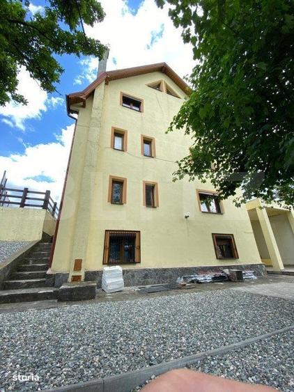 Casă cu 4 camere în Fundata