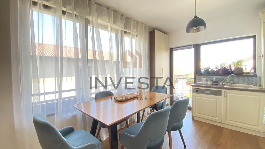 Apartament cu 3 camere semidecomandat, mobilat în Bună Ziua