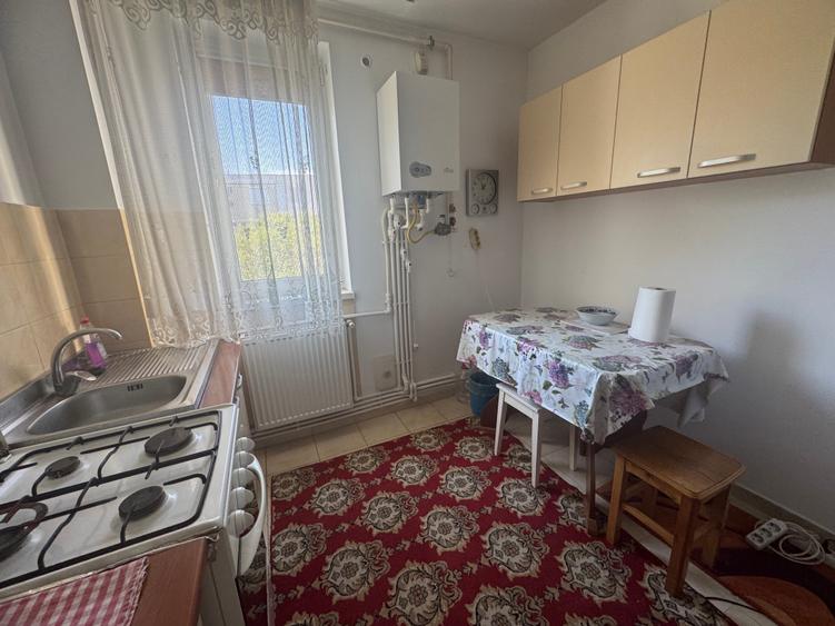 Apartament cu 2 camere semidecomandat în Abator