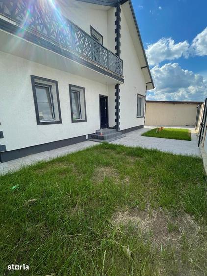 Casă cu 3 camere cu Teren 330 Mp în Central