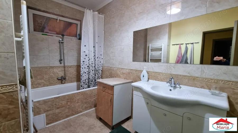 Casă cu 3 camere cu Teren 417 Mp în Semicentral