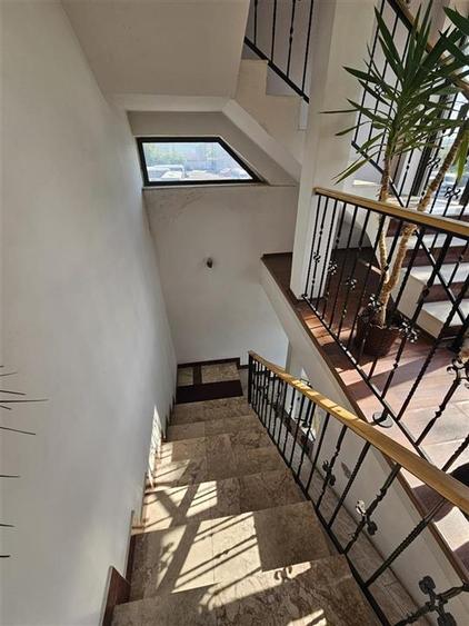 Spațiu comercial, de 240 mp, în Est
