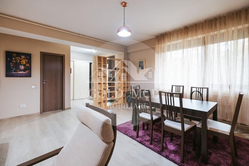 Duplex cu 4 camere cu Canalizare în Ferme