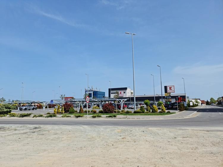 Teren Construcții intravilan de 2500 mp, în Boreal