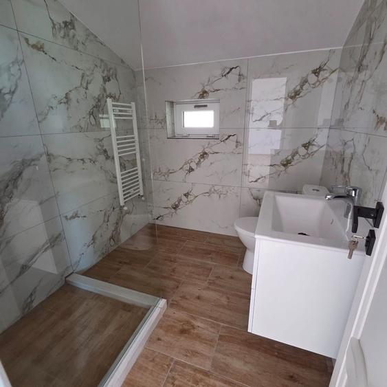 Casă cu 4 camere în Amara