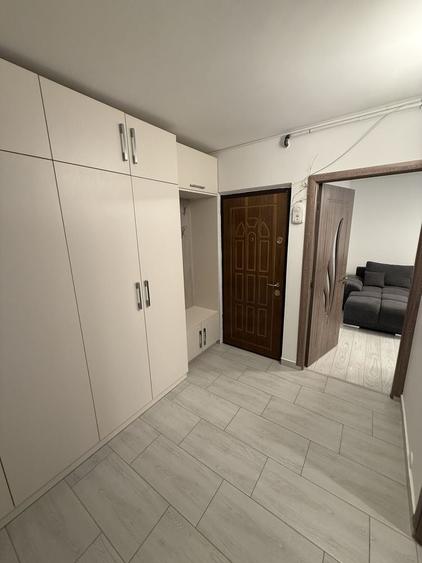Apartament cu 2 camere decomandat în Apusului