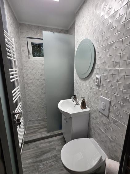 Apartament cu 3 camere decomandat în Dâmbu Pietros