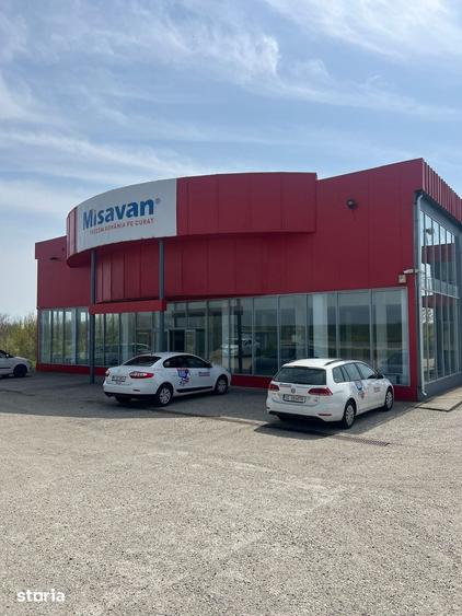 Spațiu comercial, de 2,100 mp, în Pielești