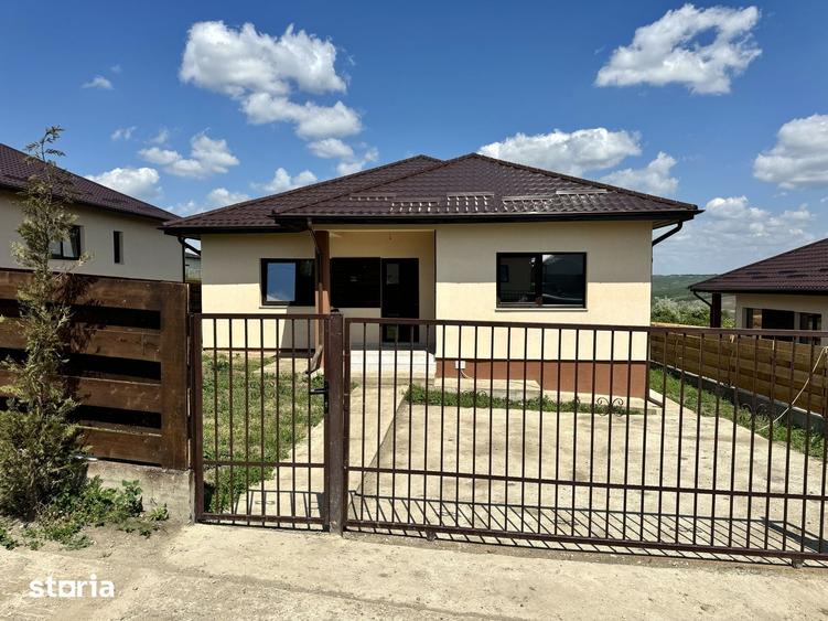 Casă cu 4 camere cu Teren 420 Mp în Valea Lupului