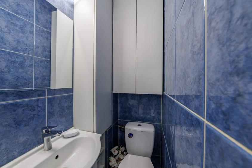 Apartament cu 3 camere decomandat, mobilat în Prundu