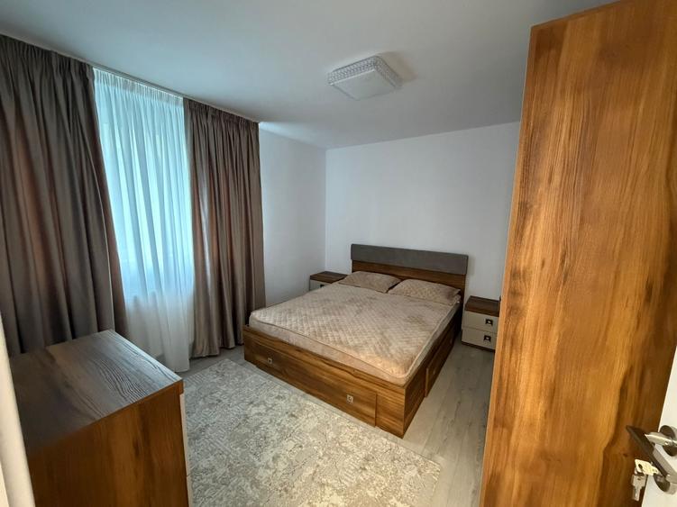 Apartament cu 2 camere semidecomandat în Aleea Trandafirilor