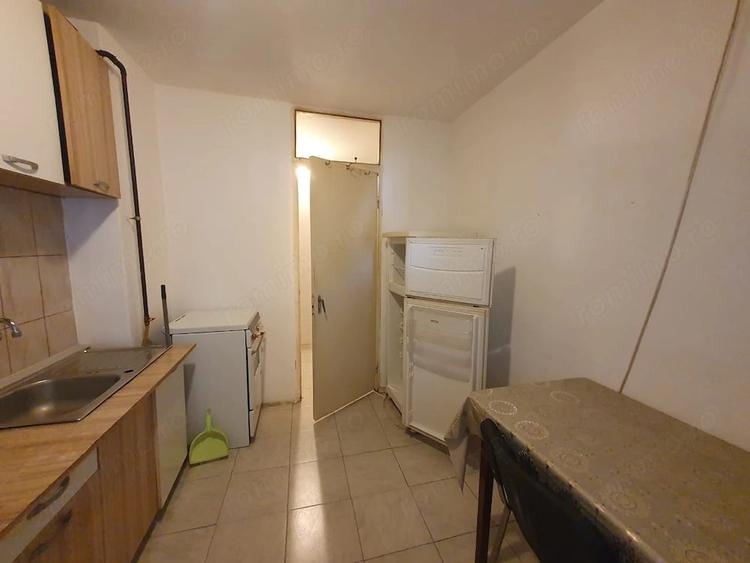 Apartament cu 2 camere semidecomandat în Olimpia-Stadion