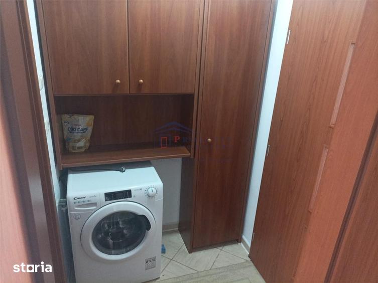 Apartament cu 3 camere semidecomandat în Ultracentral